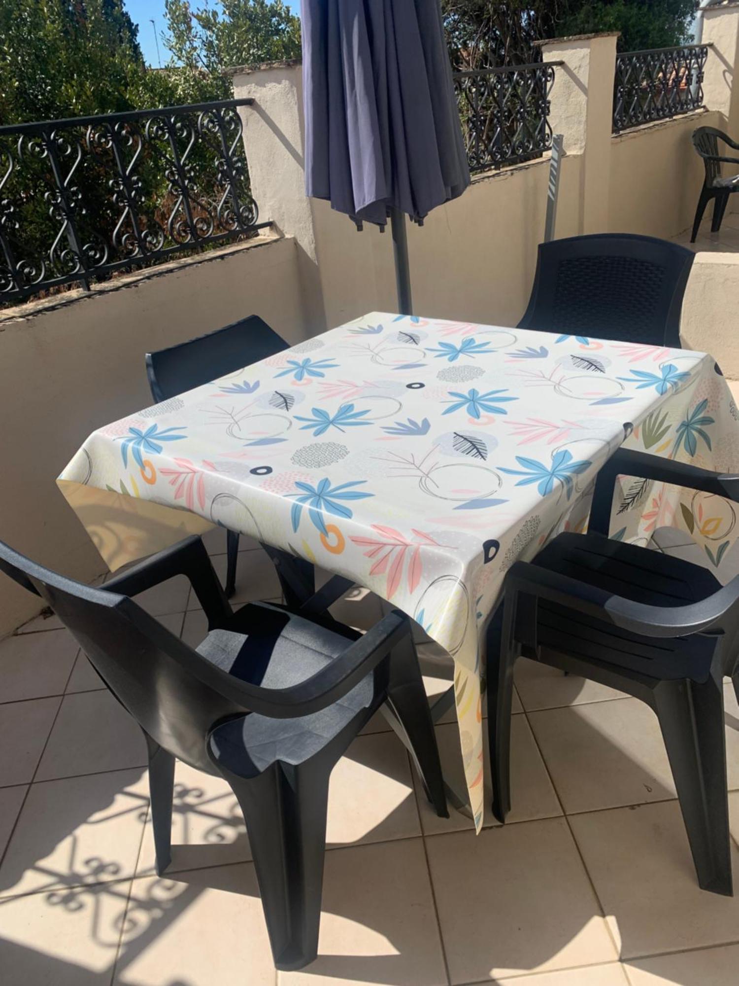Comfortable Gite Magalas Екстериор снимка