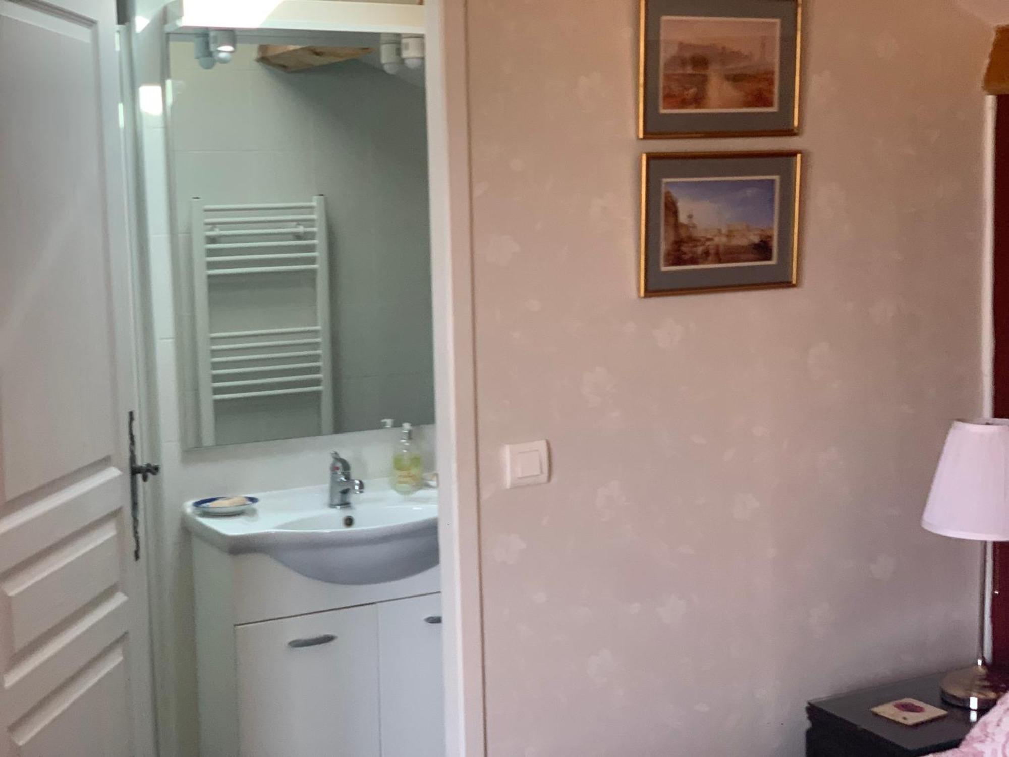 Comfortable Gite Magalas Екстериор снимка